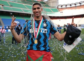 Ασράφ Χακίμι όπως… Ρομπέρτο Κάρλος!