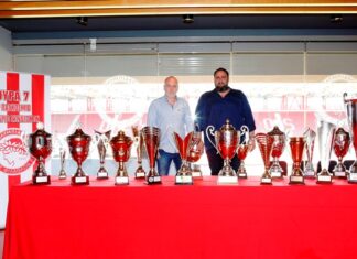 Έπιασε λιμάνι η μικτή κόσμου!