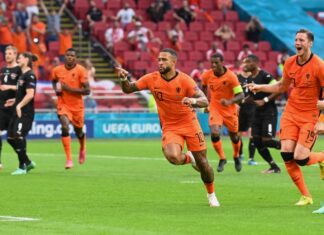 Στους «16» και η Ολλανδία