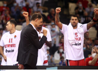 Σε πιάνει από το λαιμό και σε πνίγει…