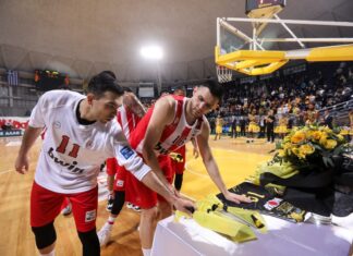 Κάντε μας τη χάρη να φύγετε!