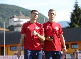 Για τη διπλή ανατροπή